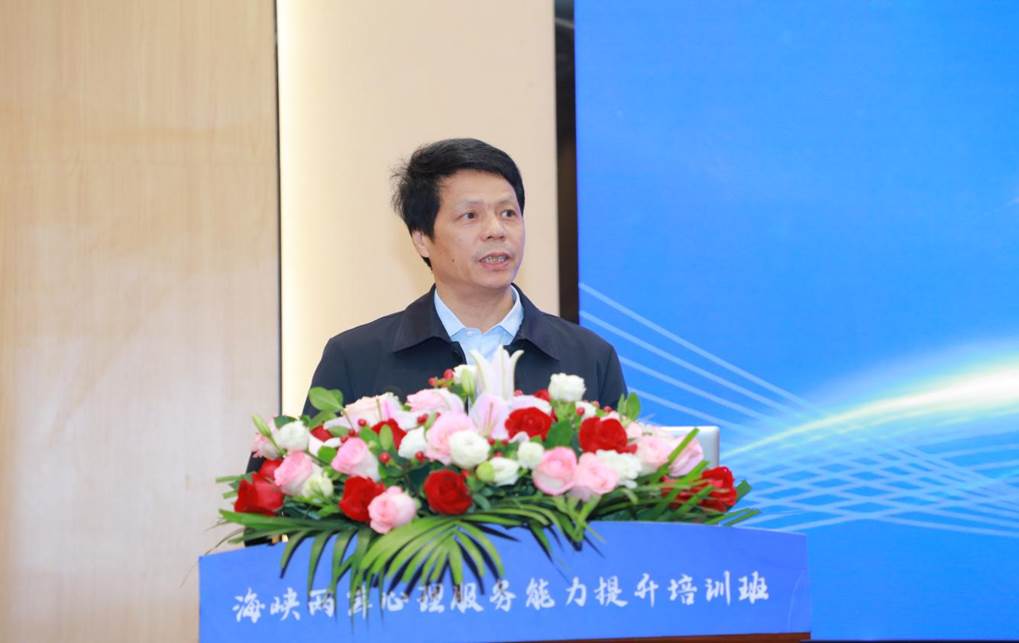 杨建义 杨建义